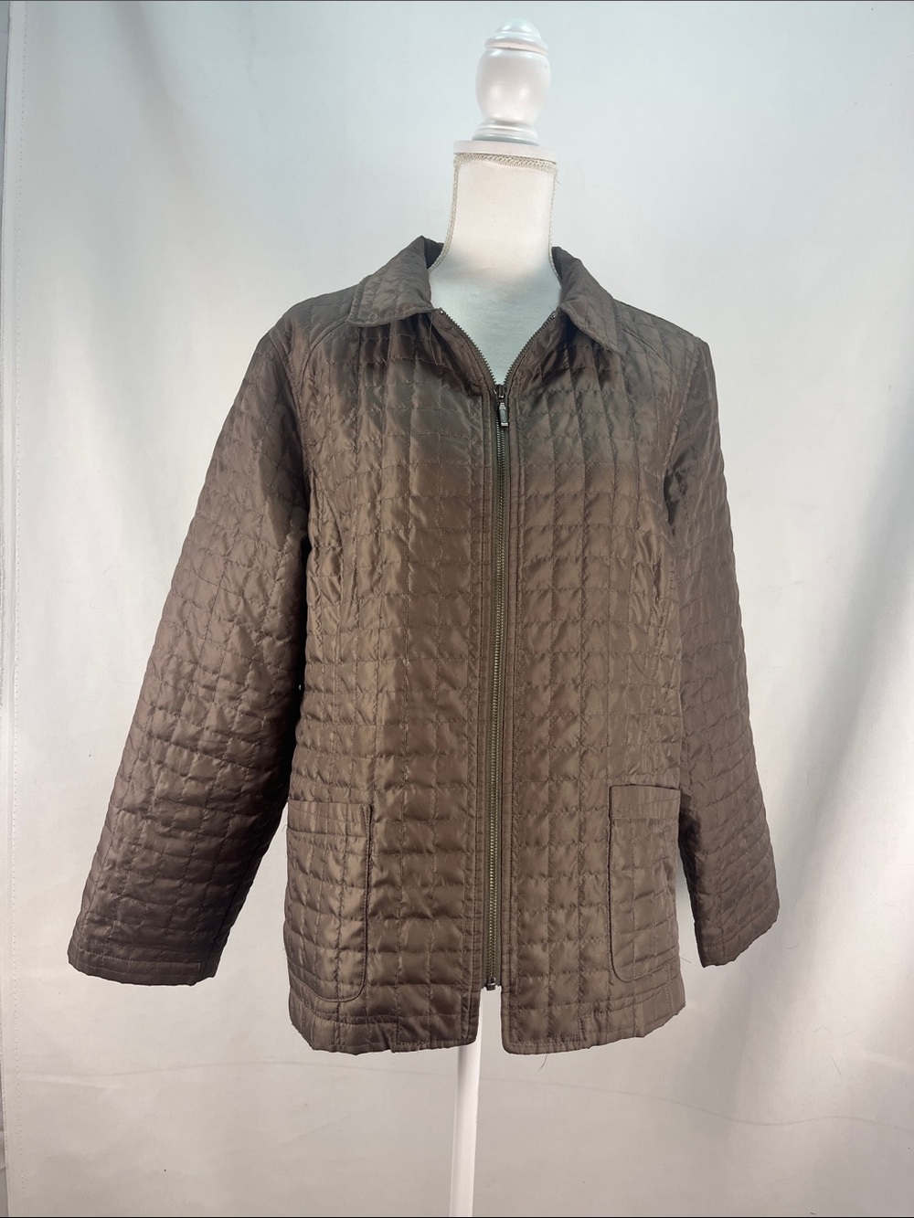 EUC Chico's Size 3  XL Brown Grid Quilted Full Zip Lightweight Jacket Coat